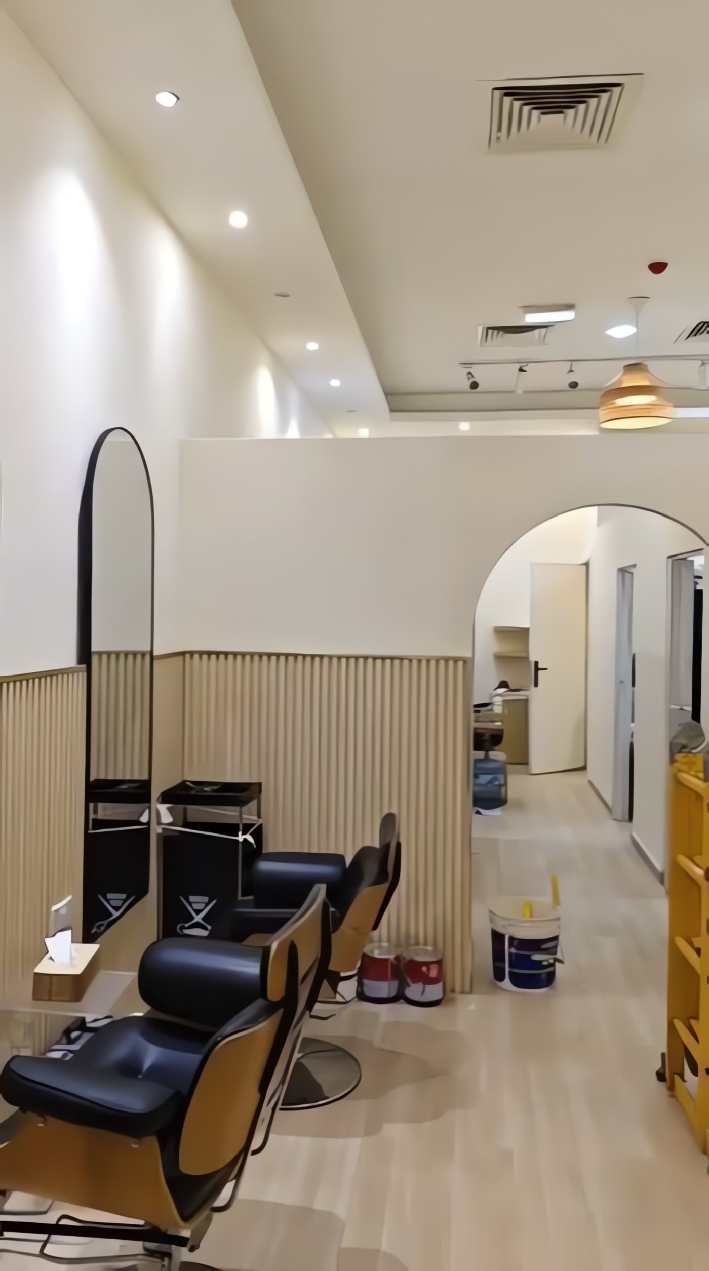 Ruba Saloon, commercial fit-out
